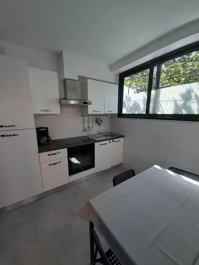 Riva Sea View Apartment Novigrad